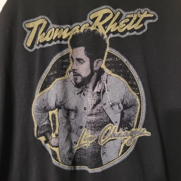 Thomas Rhett Life Changes 2018 Concert Tee Size Large Black White - Picture 2 of 5